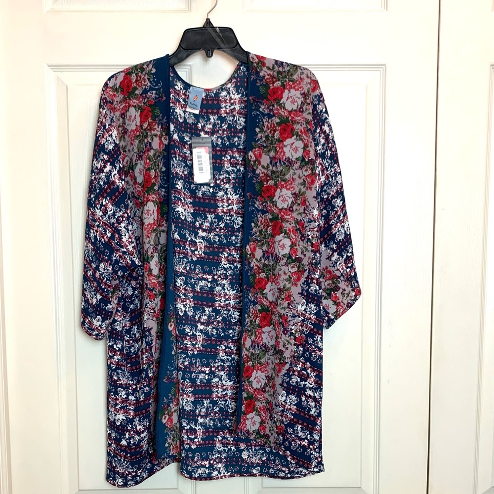 Floral Print Kimono. NWT. Size Medium - Picture 3 of 8